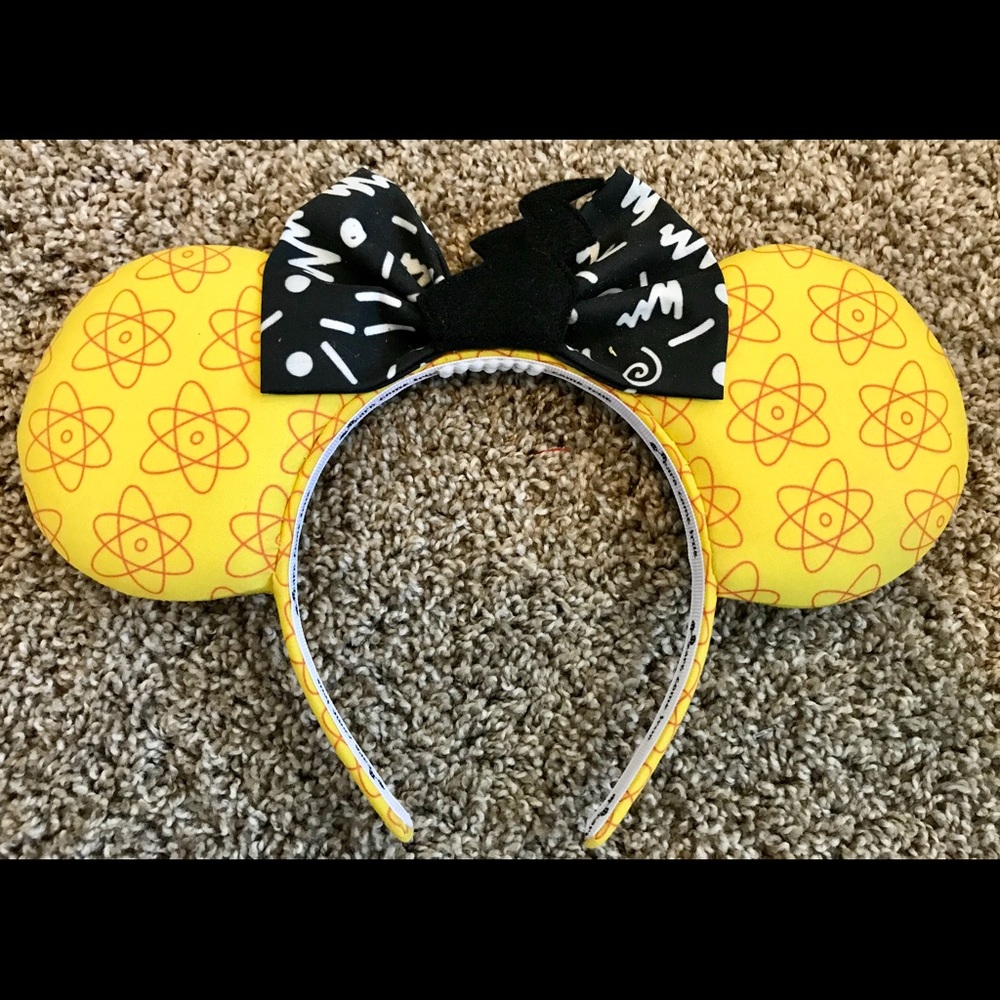 Custom Powerline Minnie Ears. Never been worn.